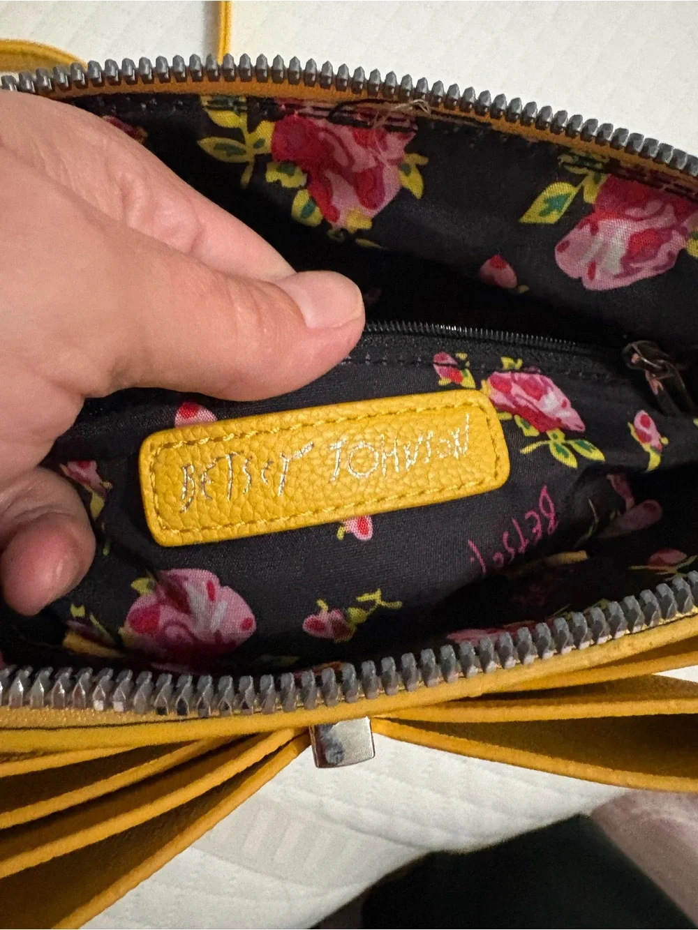 Betsey Johnson Yellow Bow Crossbody Bag - Picture 5 of 13